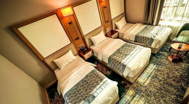 Waqf Outhman Bin Affan Hotel